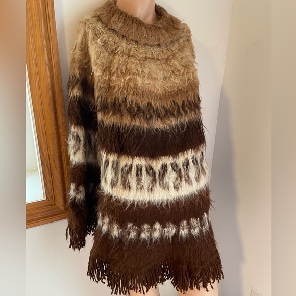 vintage ☮️ Alpaca wool - so soft & cozy. Sweater poncho cape - Picture 2 of 8